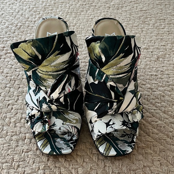 Marc Fisher Women's Tropical Brocade Floral Heeled Sandals - Picture 2 of 13